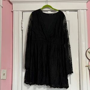 Black Lace Long Sleeve Dress